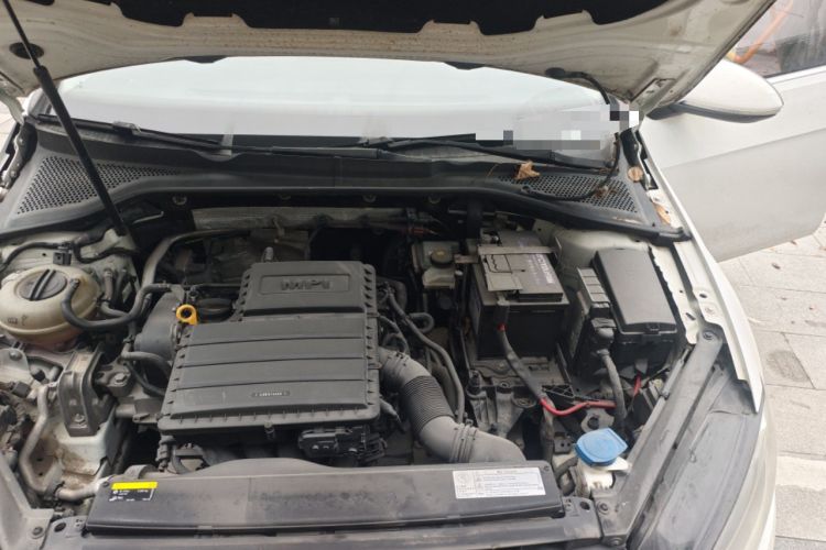 Used Volkswagen Golf 2018 1.6L Automatic Comfort Model Engine Bay Left