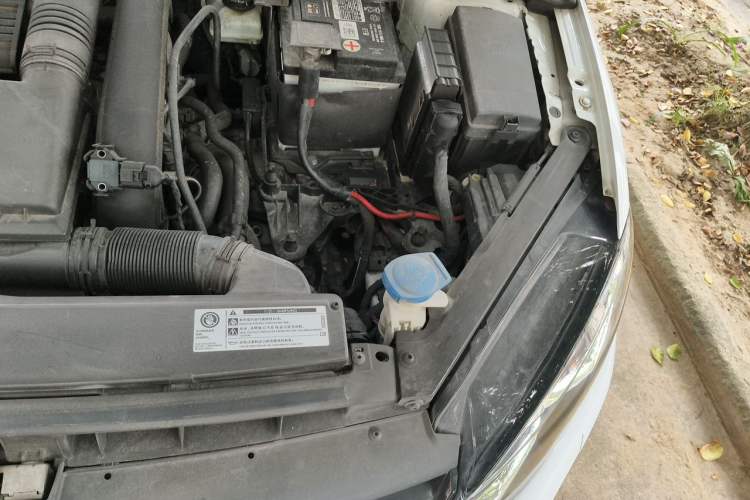 Used Volkswagen Golf 2018 280TSI Automatic R-Line Model Engine Bay Left