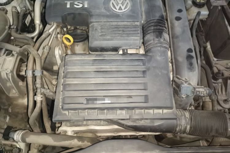 Used Volkswagen Golf 2018 230TSI Automatic Luxury Version Engine Bay