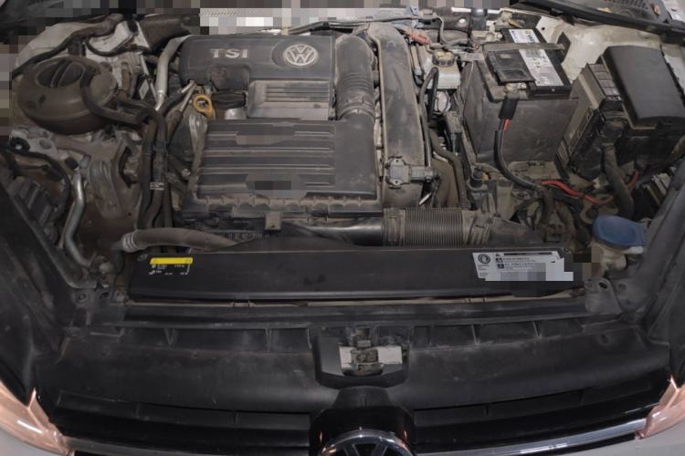 Used Volkswagen Golf 2018 230TSI Automatic Luxury Version Engine Bay