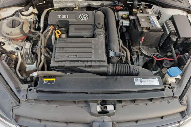 Used Volkswagen Golf 2018 230TSI Automatic Comfort Model Engine Bay