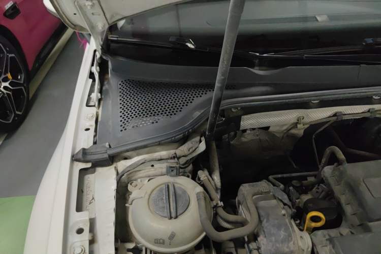 Used Volkswagen Golf 2018 1.6L Automatic Comfort Model Engine Bay Right