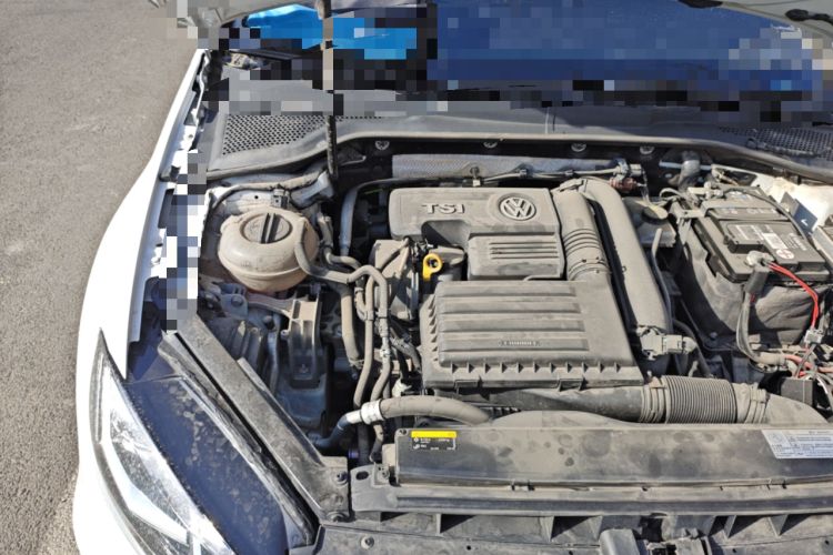 Used Volkswagen Golf 2018 280TSI Automatic R-Line Model Engine Bay Right
