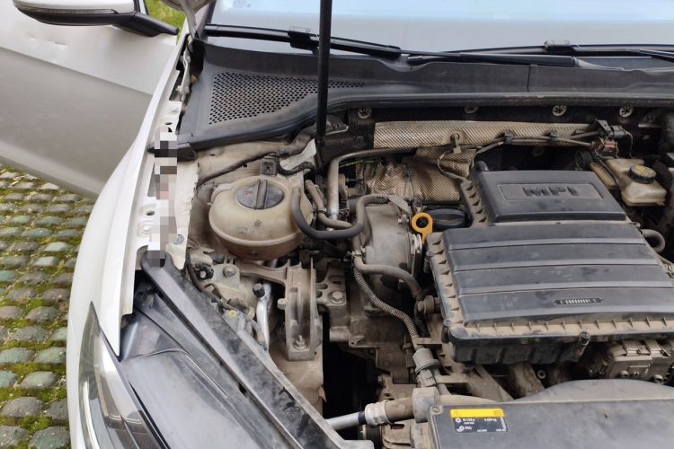 Used Volkswagen Golf 2018 1.6L Automatic Comfort Model Engine Bay Right
