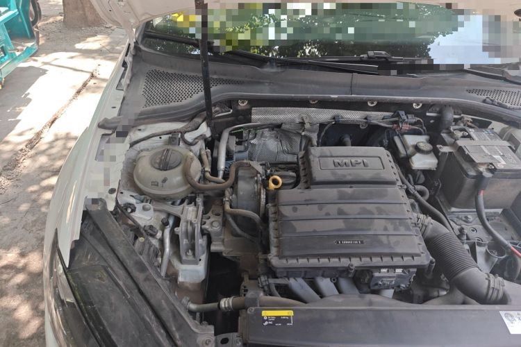 Used Volkswagen Golf 2018 1.6L Automatic Fashion Model Engine Bay Right