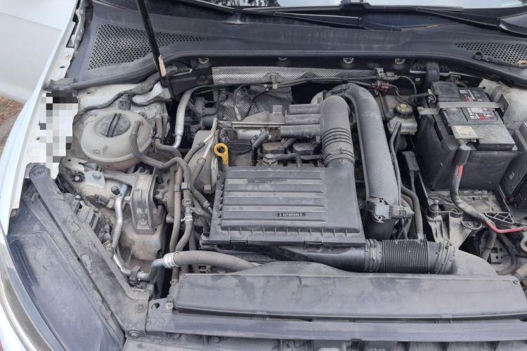 Used Volkswagen Golf 2018 230TSI Automatic Comfort Model Engine Bay Right
