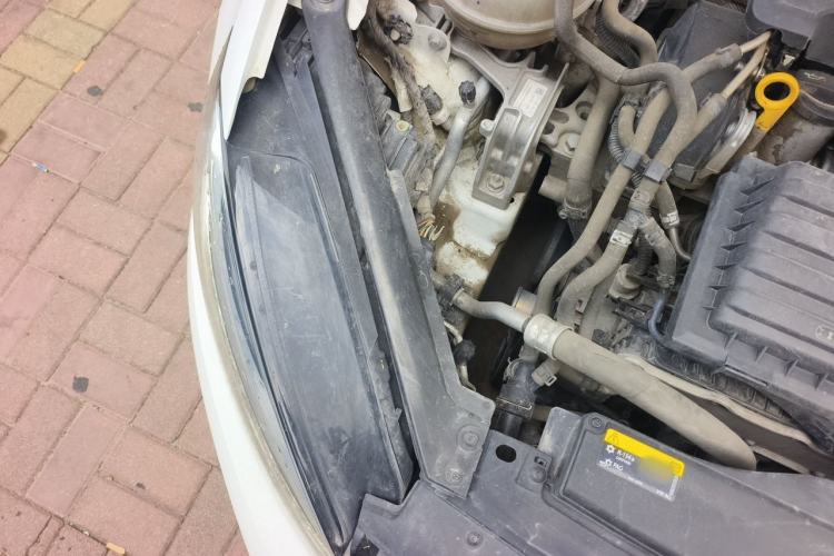 Used Volkswagen Golf 2018 230TSI Automatic Comfort Model Engine Bay Right