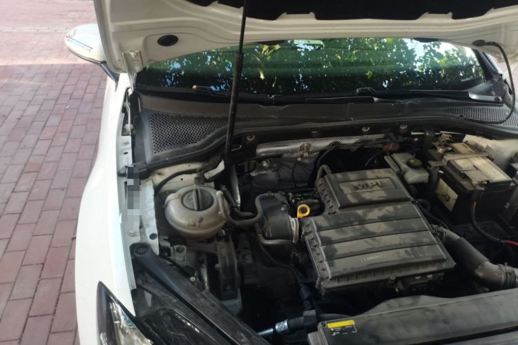 Used Volkswagen Golf 2018 1.6L Automatic Comfort Model Engine Bay Right