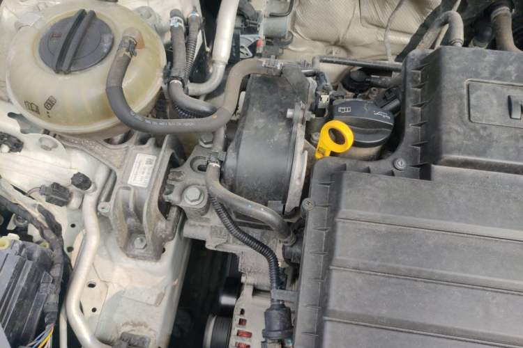 Used Volkswagen Golf 2018 1.6L Automatic Comfort Model Engine Bay Right