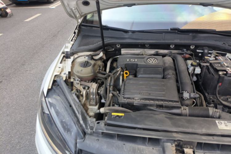 Used Volkswagen Golf 2018 230TSI Manual Comfort Version Engine Bay Right