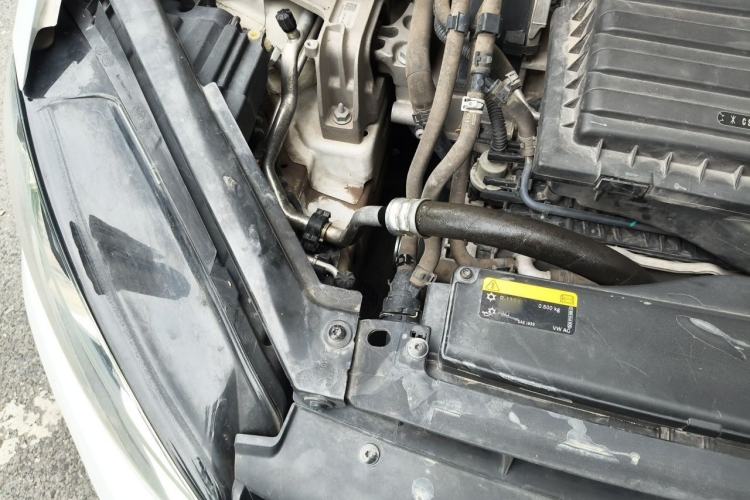 Used Volkswagen Golf 2018 280TSI Automatic R-Line Model Engine Bay Right