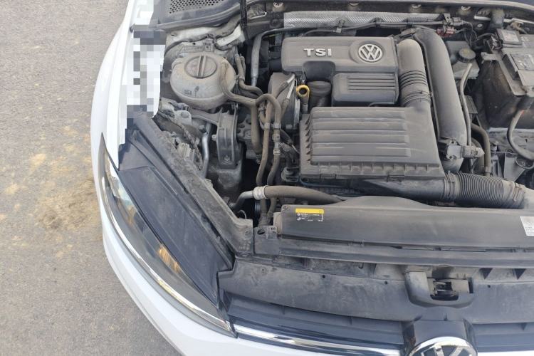 Used Volkswagen Golf 2018 230TSI Automatic Luxury Version Engine Bay Right