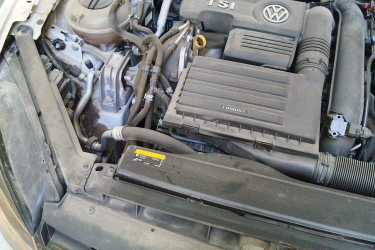 Used Volkswagen Golf 2018 230TSI Automatic Comfort Model Engine Bay Right
