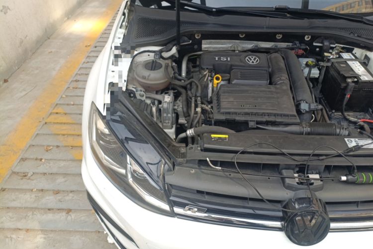 Used Volkswagen Golf 2018 280TSI Automatic R-Line Model Engine Bay Right