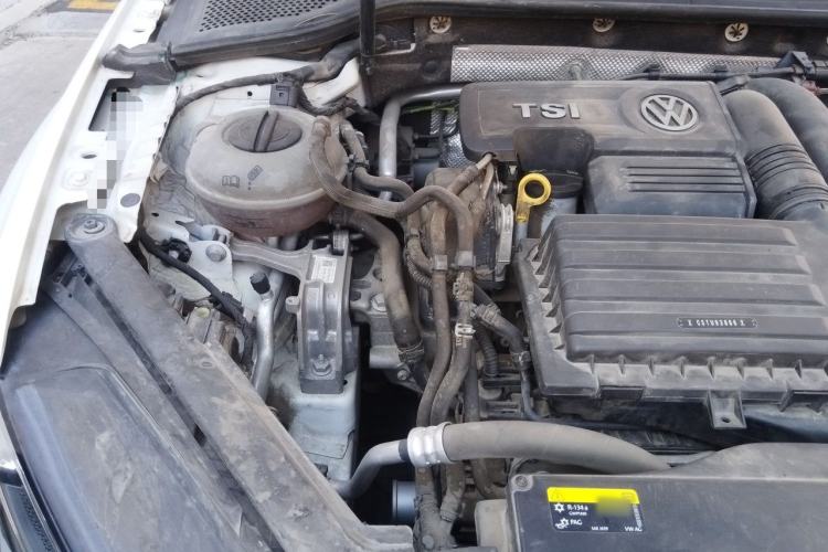 Used Volkswagen Golf 2018 230TSI Automatic Comfort Model Engine Bay Right