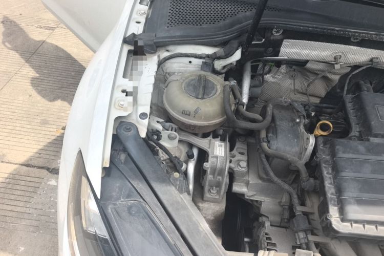 Used Volkswagen Golf 2018 1.6L Automatic Comfort Model Engine Bay Right