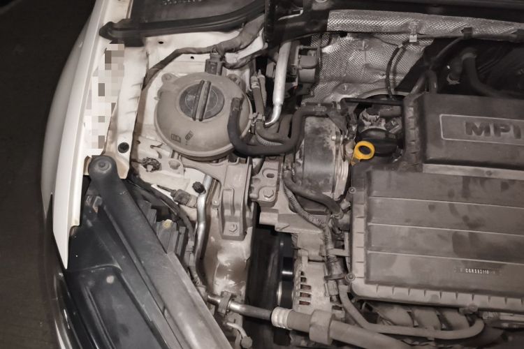Used Volkswagen Golf 2018 1.6L Automatic Comfort Model Engine Bay Right