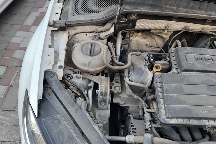 Used Volkswagen Golf 2018 1.6L Automatic Comfort Model Engine Bay Right
