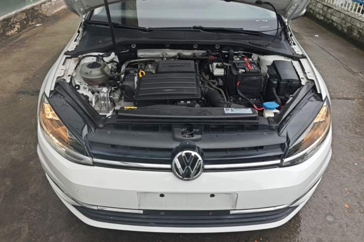 Used Volkswagen Golf 2018 1.6L Automatic Comfort Model Engine Bay