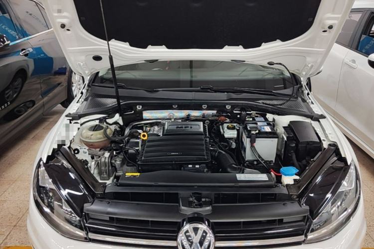 Used Volkswagen Golf 2018 1.6L Automatic Comfort Model Engine Bay