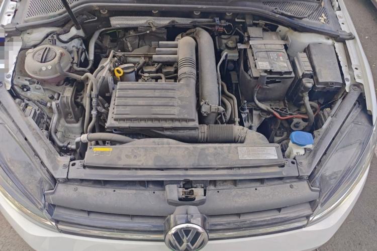 Used Volkswagen Golf 2018 230TSI Automatic Comfort Model Engine Bay