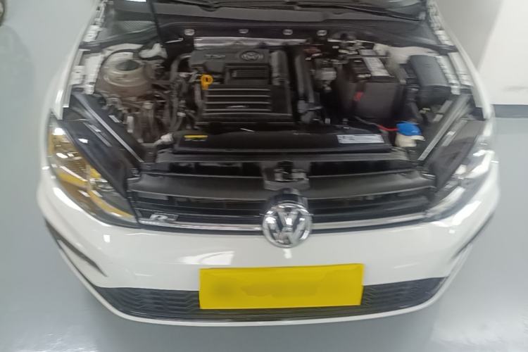Used Volkswagen Golf 2018 280TSI Automatic R-Line Model Engine Bay