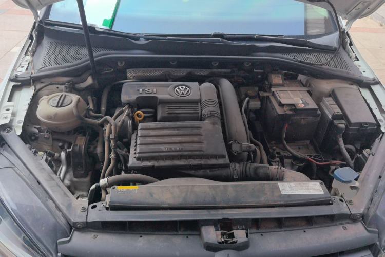 Used Volkswagen Golf 2018 230TSI Automatic Comfort Model Engine Bay