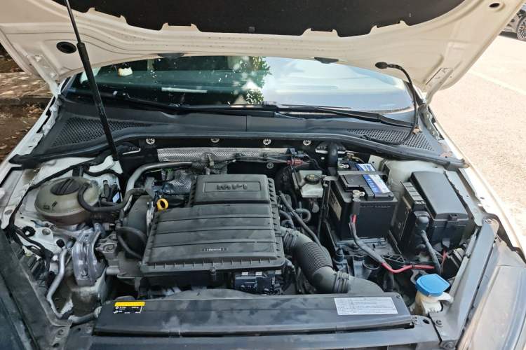 Used Volkswagen Golf 2018 1.6L Automatic Comfort Model Engine Bay