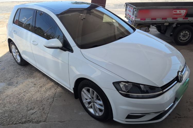 Used Volkswagen Golf 2018 1.6L Automatic Comfort Model Exterior 1
