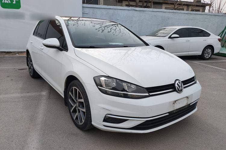 Used Volkswagen Golf 2018 230TSI Automatic Luxury Version Exterior 1