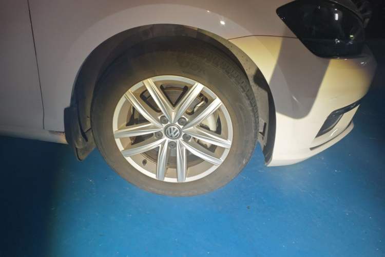 Used Volkswagen Golf 2018 230TSI Automatic Comfort Model Exterior 1