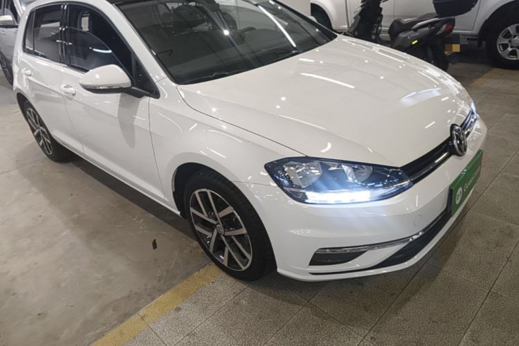 Used Volkswagen Golf 2018 230TSI Automatic Luxury Version Exterior 1