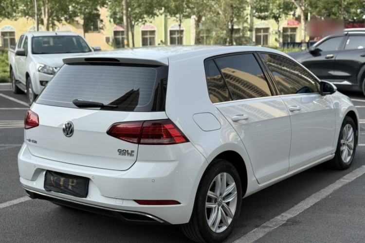 Used Volkswagen Golf 2018 230TSI Automatic Comfort Model Exterior 1