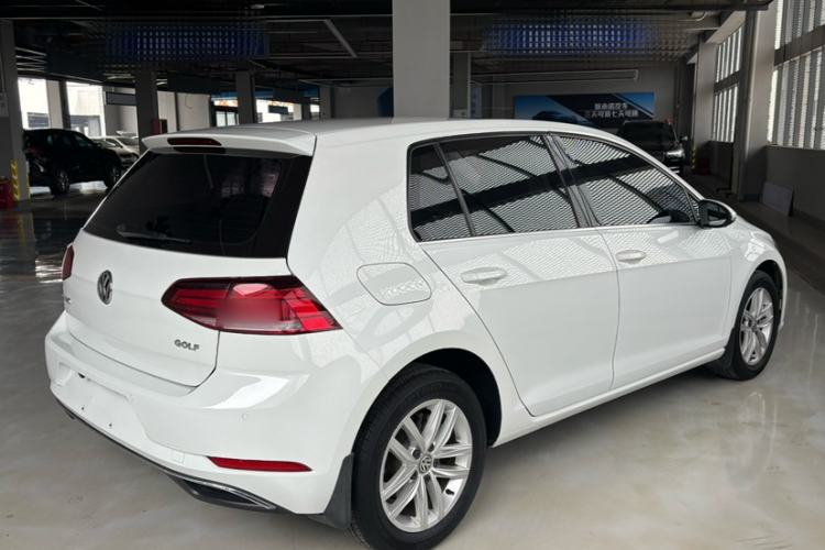Used Volkswagen Golf 2018 1.6L Automatic Comfort Model Exterior 11