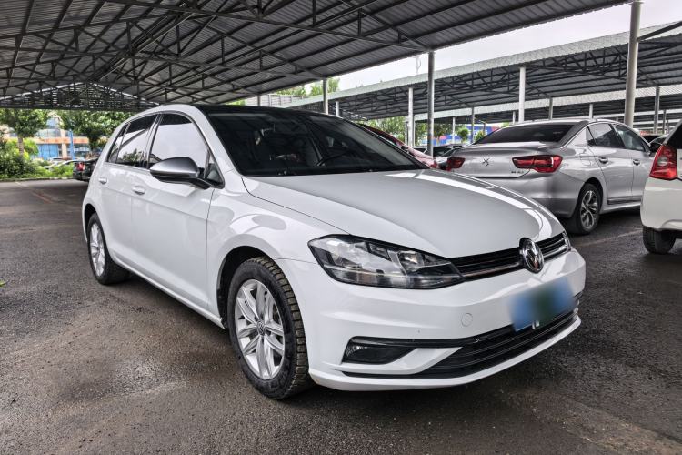 Used Volkswagen Golf 2018 230TSI Automatic Comfort Model Exterior 2