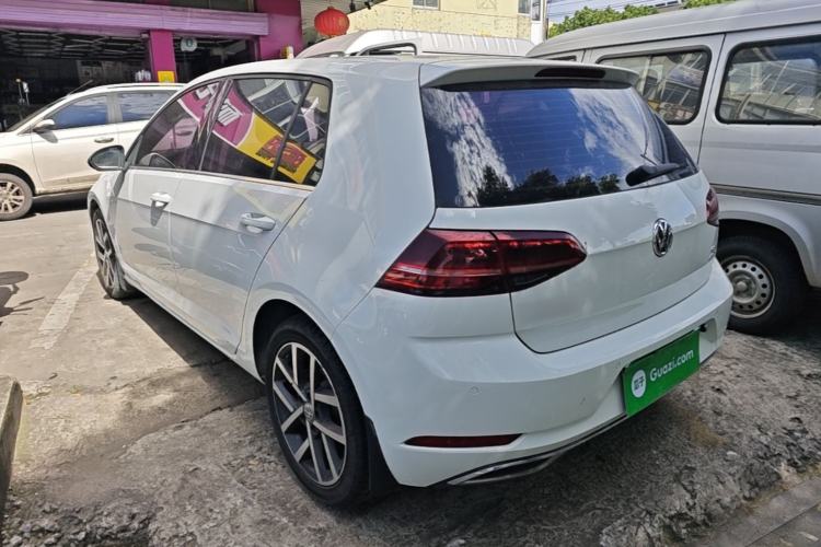 Used Volkswagen Golf 2018 230TSI Automatic Luxury Version Exterior 2