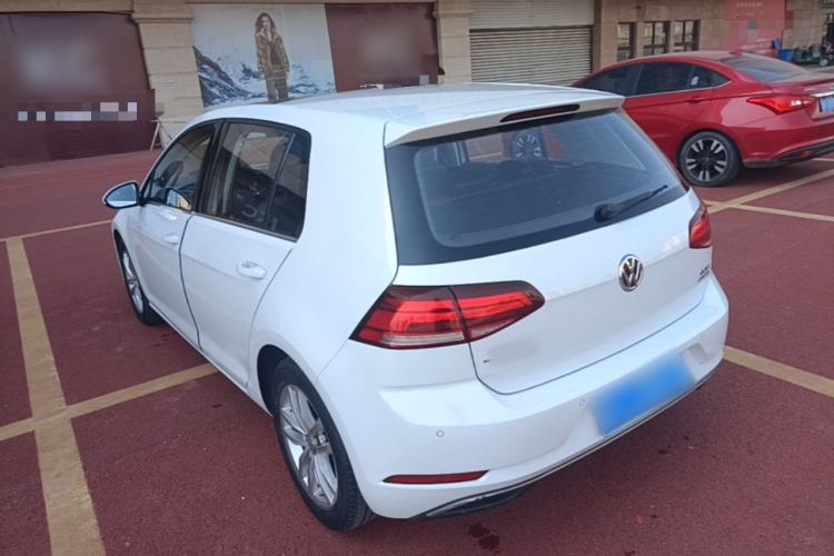 Used Volkswagen Golf 2018 230TSI Automatic Comfort Model Exterior 2