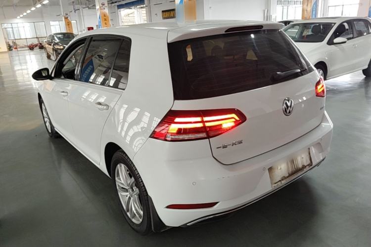 Used Volkswagen Golf 2018 1.6L Automatic Comfort Model Exterior 2