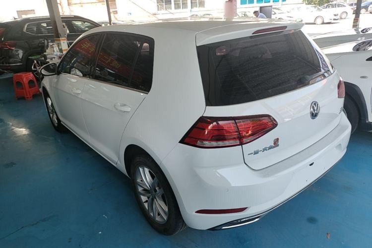 Used Volkswagen Golf 2018 230TSI Automatic Comfort Model Exterior 2