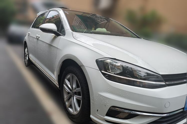 Used Volkswagen Golf 2018 230TSI Automatic Luxury Version Exterior 2