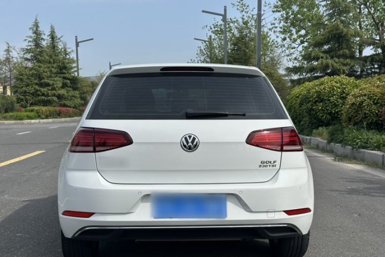 Used Volkswagen Golf 2018 230TSI Automatic Comfort Model Exterior 2