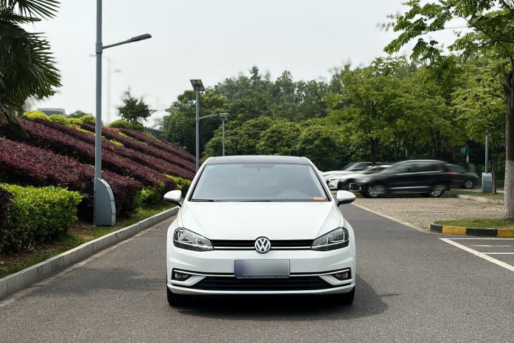 Used Volkswagen Golf 2018 1.6L Automatic Comfort Model Exterior 2