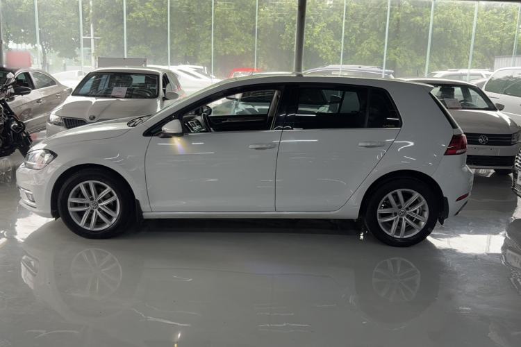 Used Volkswagen Golf 2018 1.6L Automatic Comfort Model Exterior 2