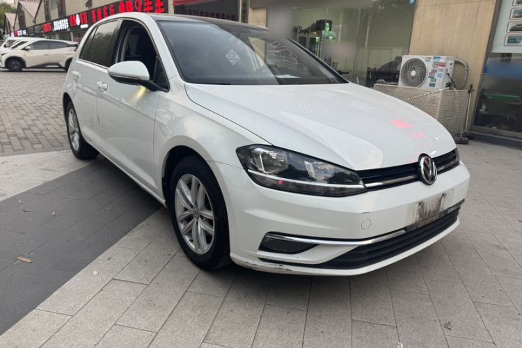 Used Volkswagen Golf 2018 230TSI Automatic Comfort Model Exterior 2
