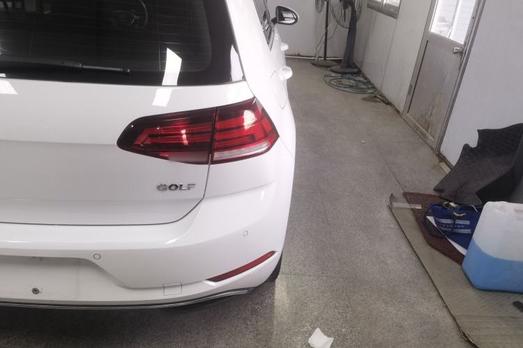 Used Volkswagen Golf 2018 1.6L Automatic Comfort Model Exterior 3