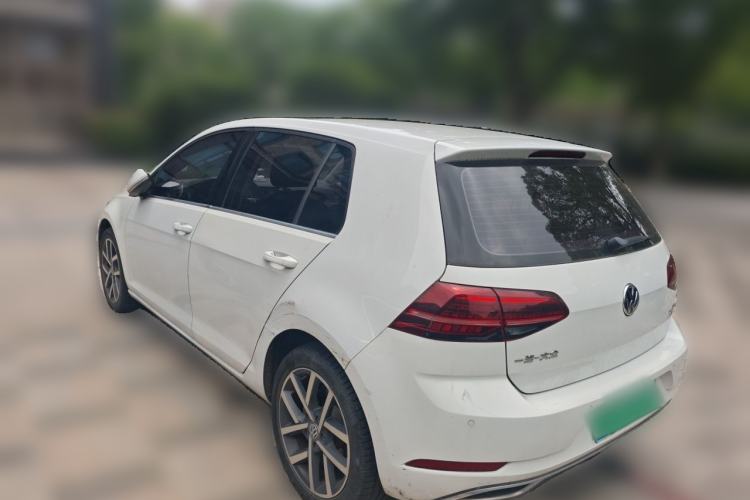 Used Volkswagen Golf 2018 230TSI Automatic Luxury Version Exterior 3
