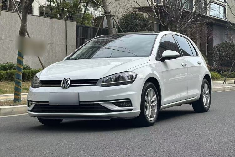 Used Volkswagen Golf 2018 230TSI Automatic Comfort Model Exterior 3