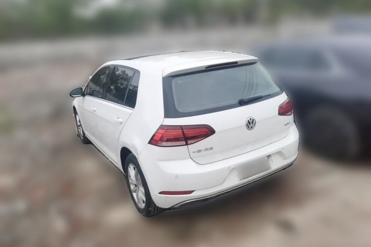 Used Volkswagen Golf 2018 1.6L Automatic Comfort Model Exterior 3