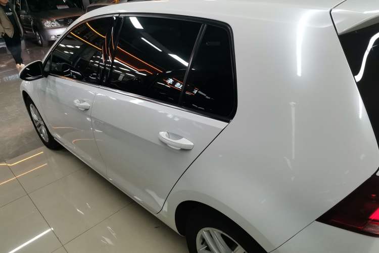 Used Volkswagen Golf 2018 230TSI Automatic Comfort Model Exterior 3