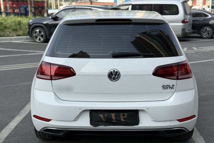 Used Volkswagen Golf 2018 230TSI Automatic Comfort Model Exterior 3